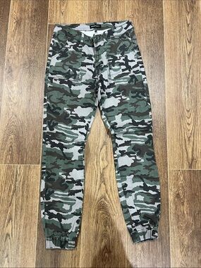 Camo Utility Joggers - Green Camo